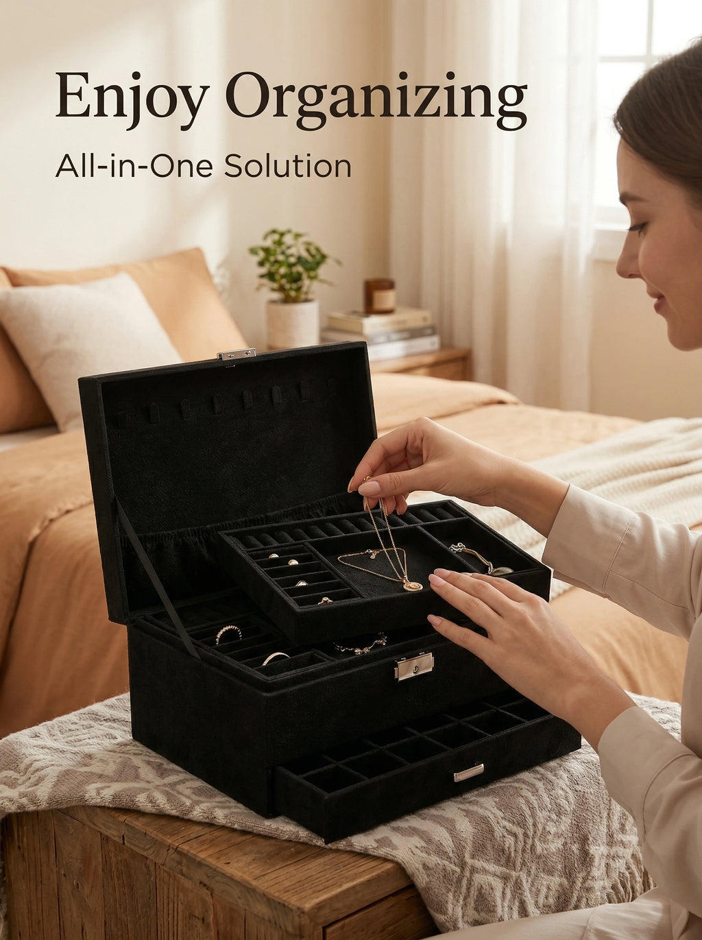 A Luxurious Dark Green Jewelry Storage Box, Designed Specifically Exquisite Three-tiered Drawer-style Jewelry Box