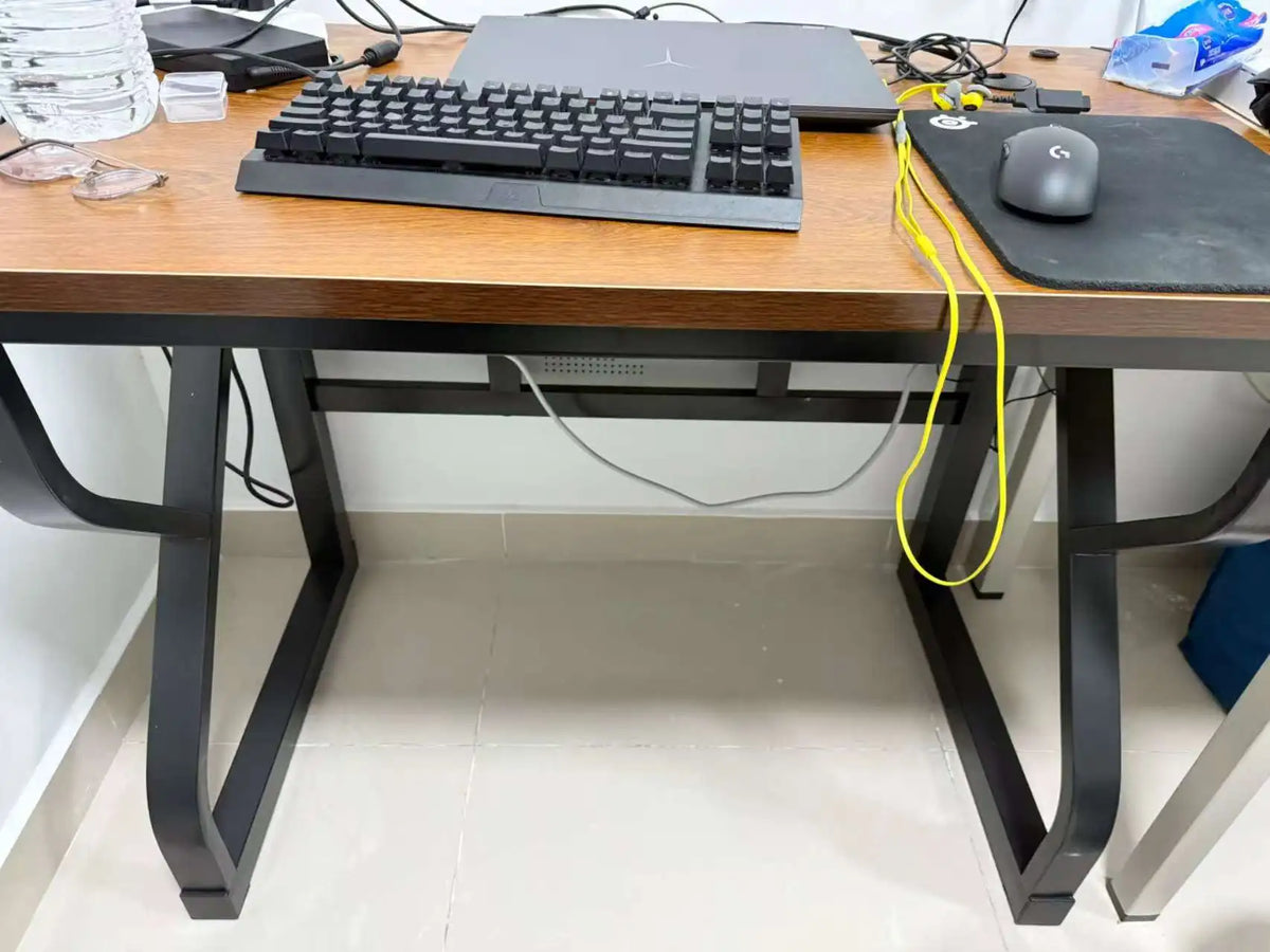 Computer Desk Furniture for Home Office Gaming Desk Workstation Study Desk with Multiple Size Options Modern Home Furniture